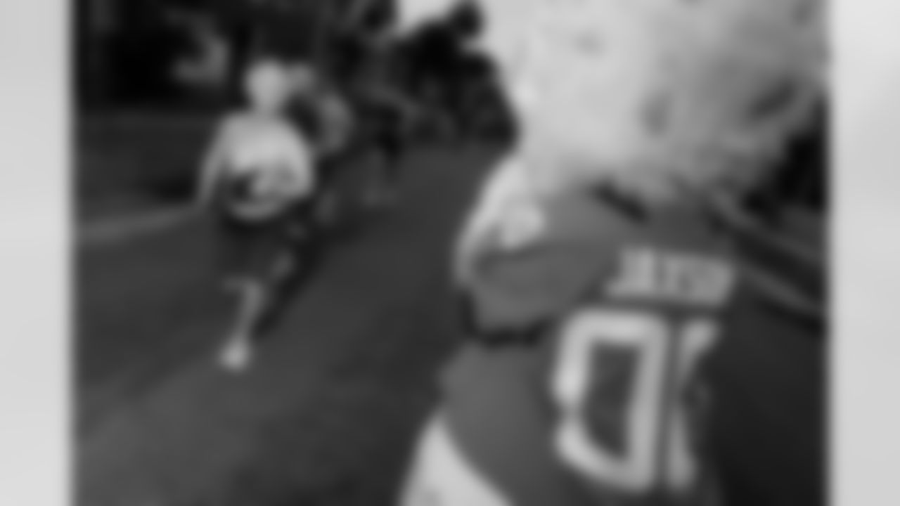 Jacksonville, Fla. — Jacksonville Jaguars Playoff Prowl at Neptune Run Crew in Neptune Beach on January 9, 2026