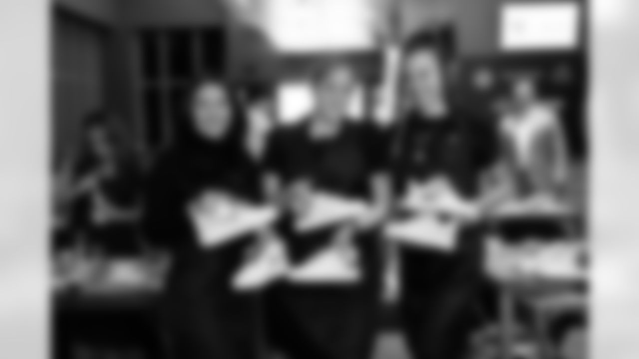 2023_0104_KickingItWithSoles_133