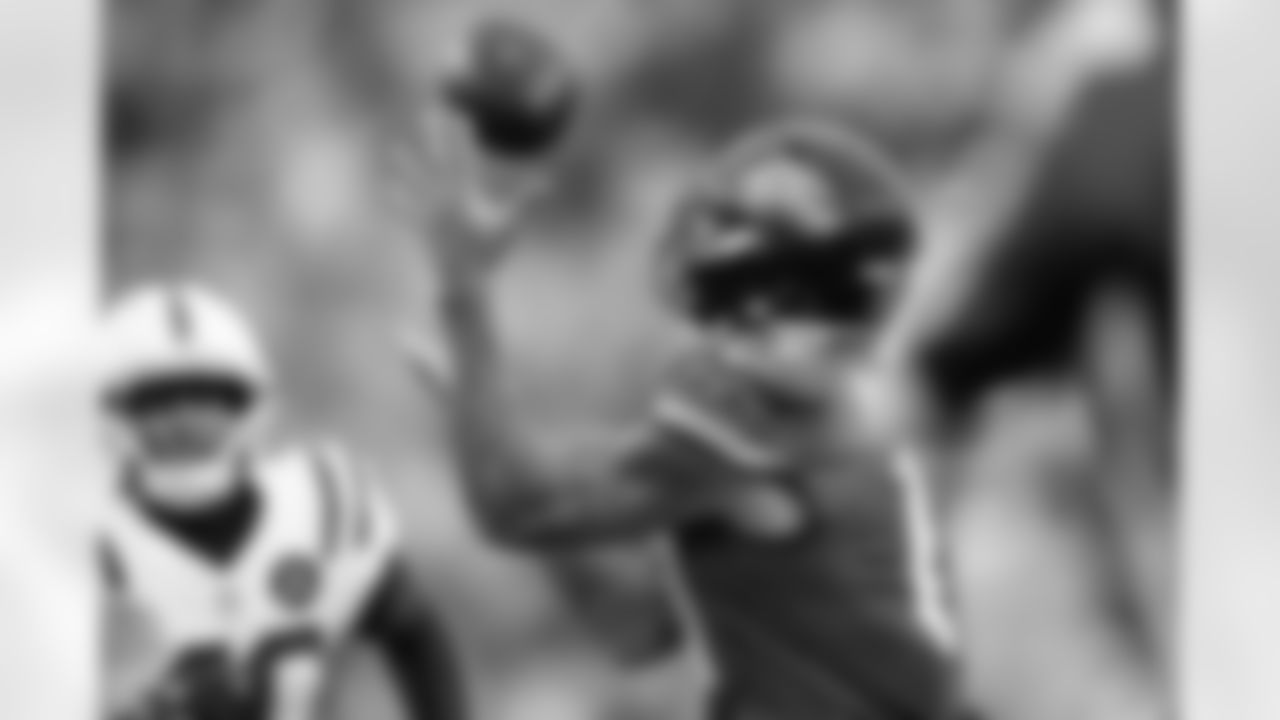 Jacksonville Jaguars vs Indianapolis Colts

WR Tim Patrick (17)