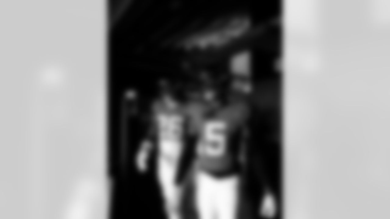 Jacksonville Jaguars vs. Tampa Bay Buccaneers
S Andre Cisco (5) and S Antonio Johnson (26)