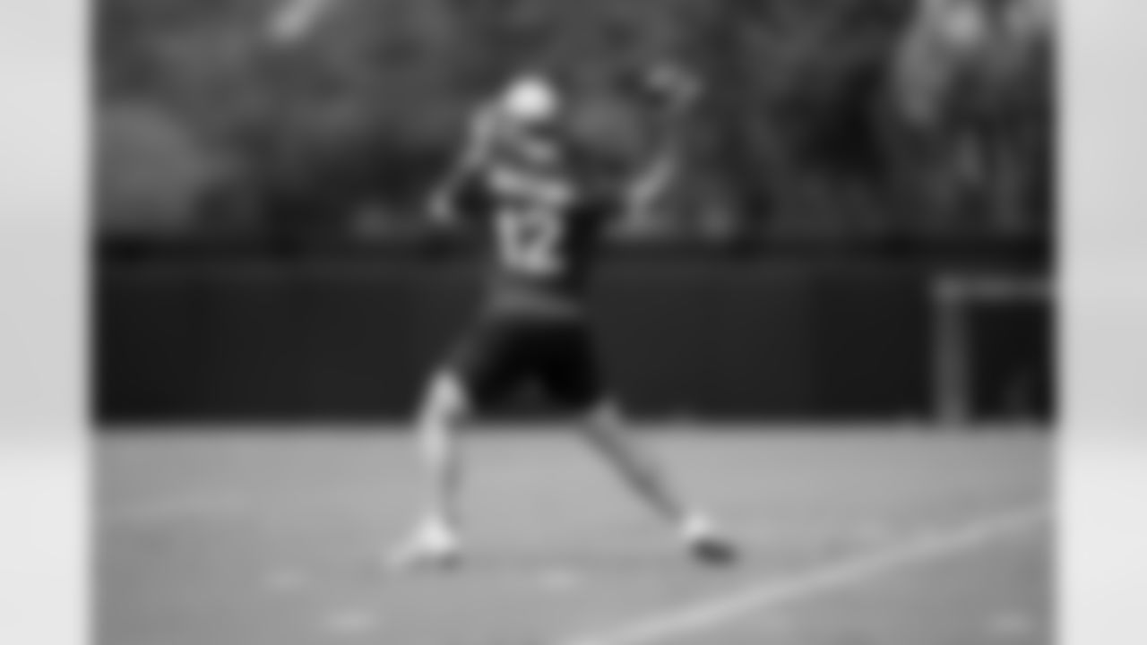 Jacksonville, Fla. — Jaguars quarterback Nick Mullens (12) during voluntary veteran minicamp at the Miller Electric Center on April 21, 2025.