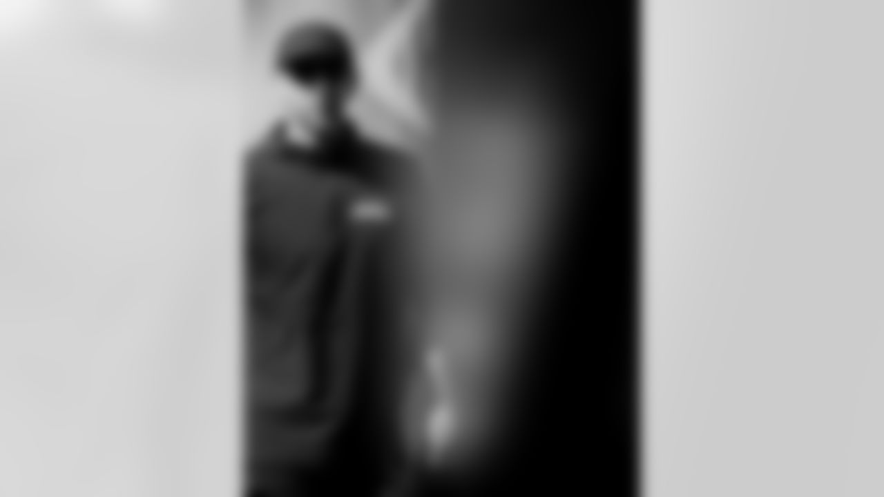 Jacksonville, Fla. — Jaguars head coach Liam Coen during practice at the Miller Electric Center on November 12, 2025.