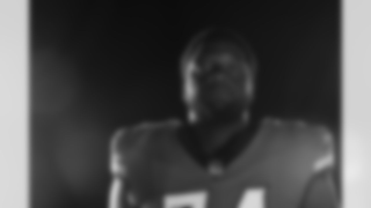 OL Cam Robinson