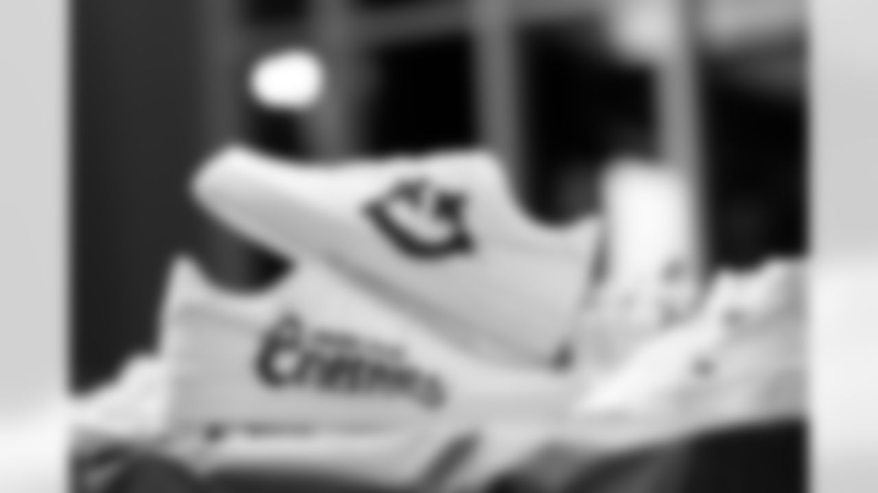 2023_0104_KickingItWithSoles_111