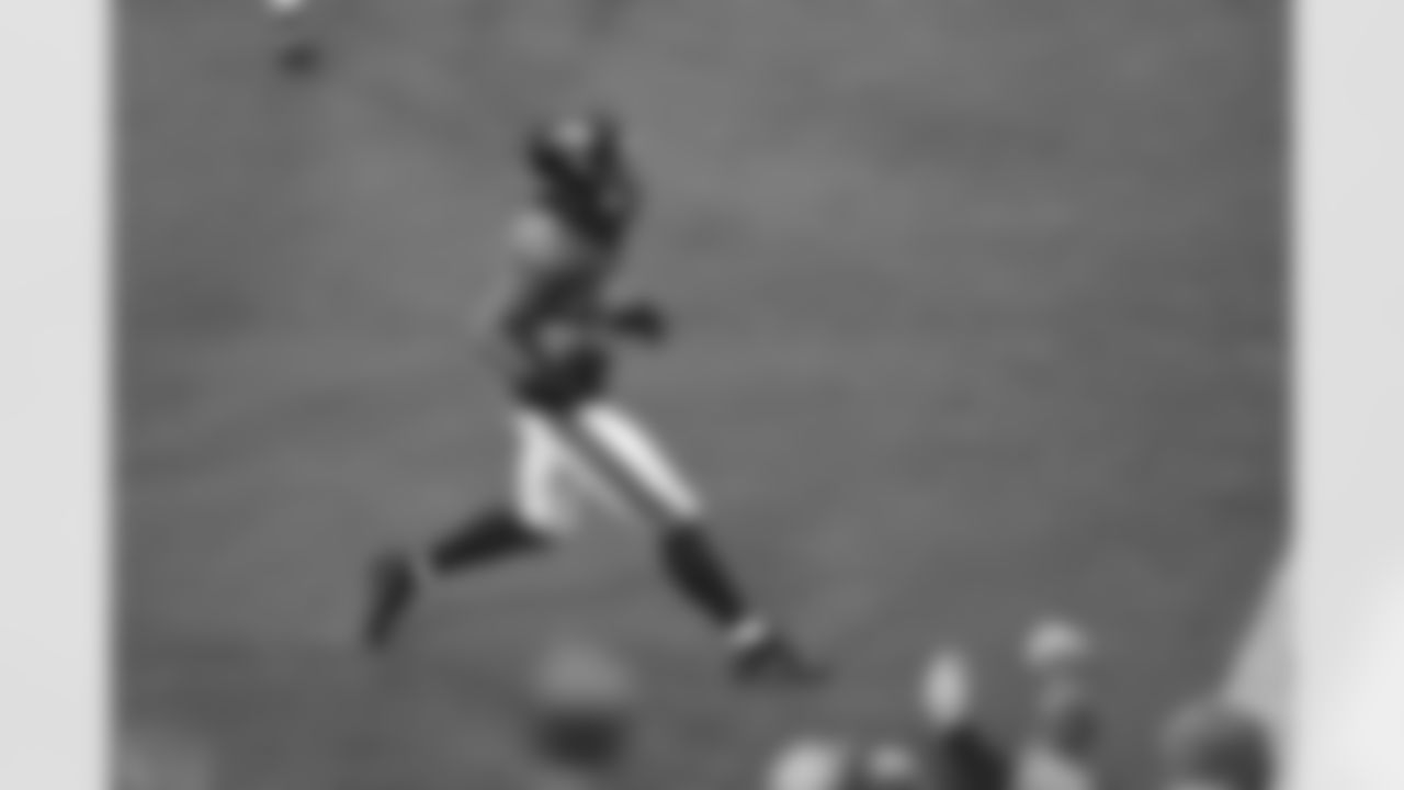 Jacksonville Jaguars vs Indianapolis Colts

WR Jakobi Meyers (3)