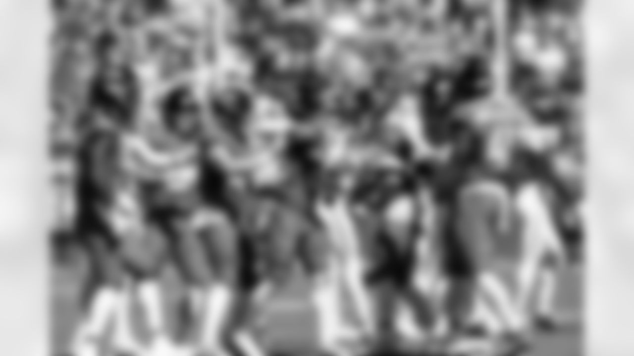 Jacksonville Jaguars vs Seattle Seahawks
S Rayuan Lane III (25)