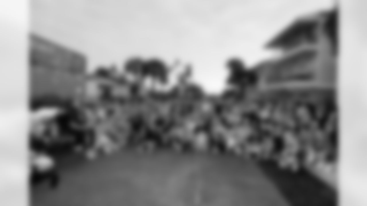 Jacksonville, Fla. — Jacksonville Jaguars Playoff Prowl at Neptune Run Crew in Neptune Beach on January 9, 2026