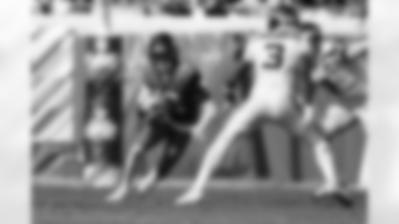 Jacksonville Jaguars vs Seattle Seahawks
WR/DB Travis Hunter (12)
