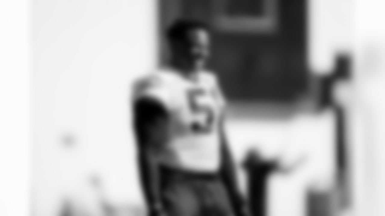 Jacksonville, Fla. — Jaguars linebacker Ventrell Miller (51) during practice at the Miller Electric Center on December 11, 2025.