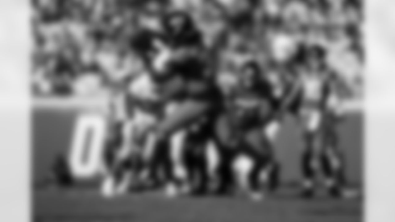 Jacksonville Jaguars vs Los Angeles Chargers
WR Jakobi Meyers (3)