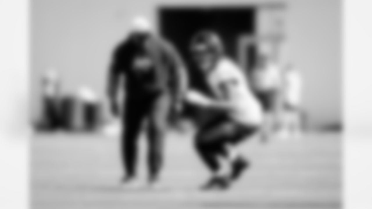 Jacksonville, Fla. — Jaguars wide receivers coach Edgar Bennett and wide receiver Jakobi Meyers (3) during practice at the Miller Electric Center on November 5, 2025.