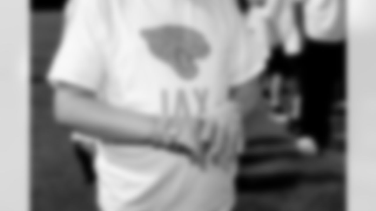 Jacksonville, Fla. – Salute to Service Youth Football Camp for military members and their children at NAS JAX Base on November 5, 2025.