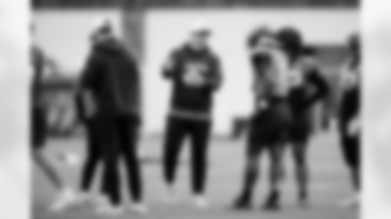 Jacksonville, Fla. — Jaguars offensive coordinator Grant Udinski during practice at the Miller Electric Center on December 4, 2025.