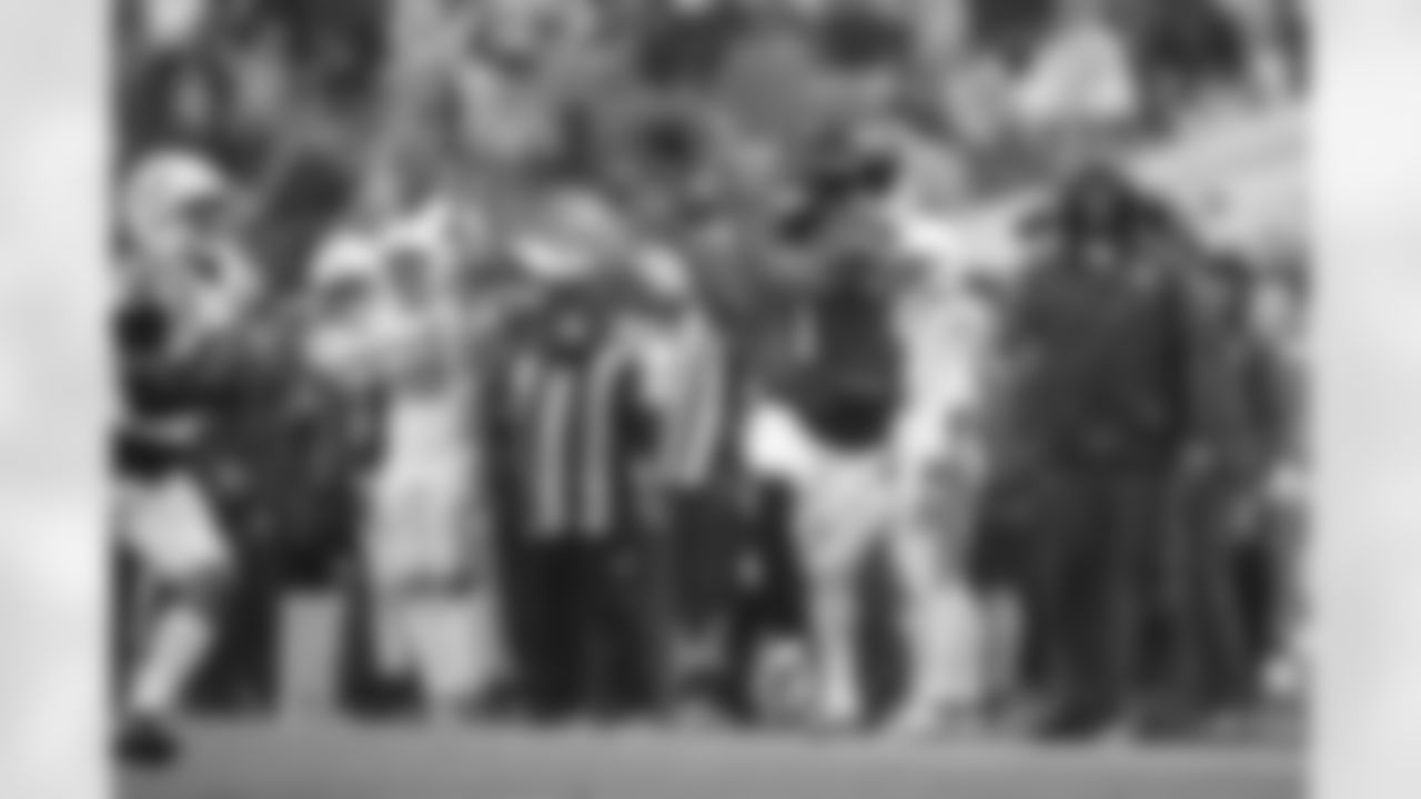 Jacksonville Jaguars vs Indianapolis Colts

WR Tim Patrick (17)