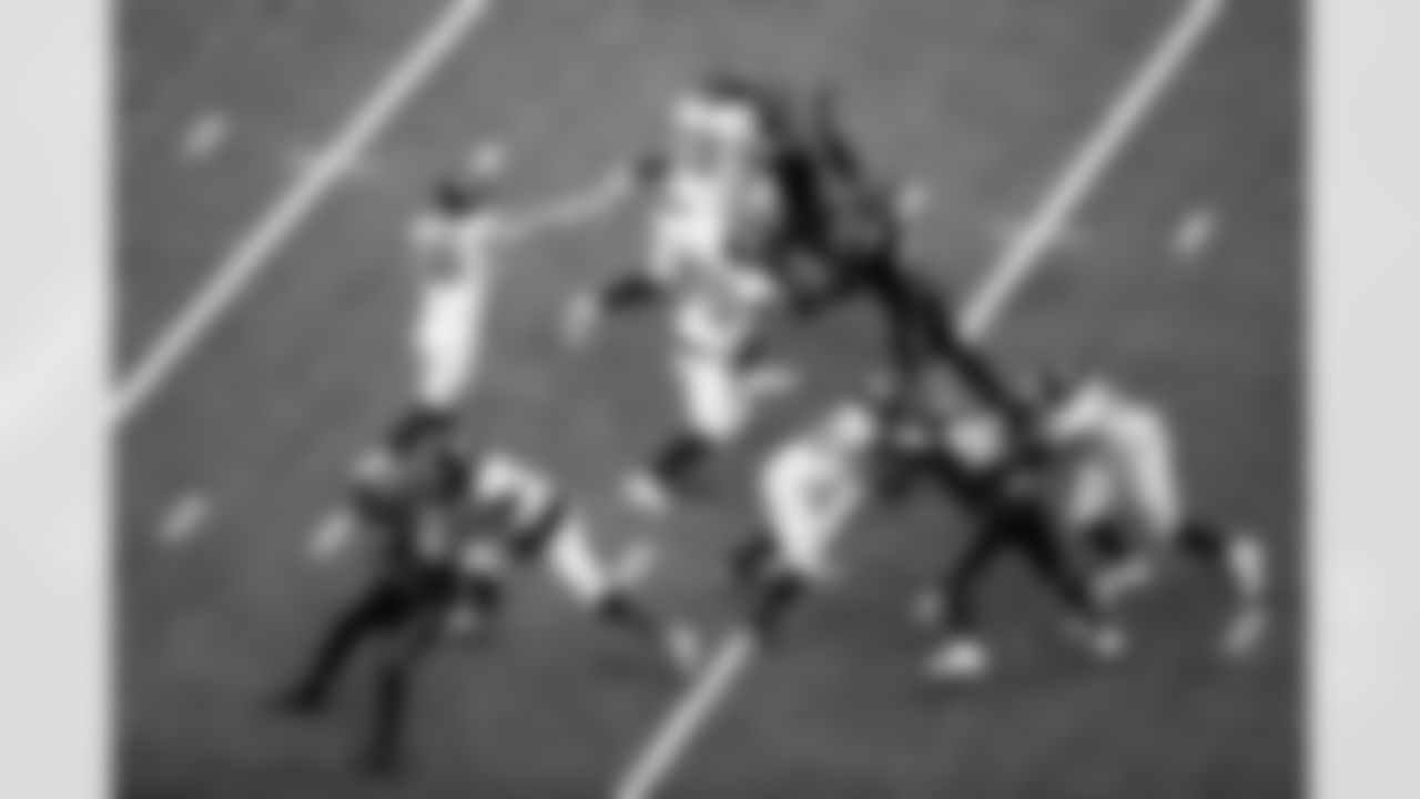 Jacksonville Jaguars vs Houston Texans

QB Trevor Lawrence (16)