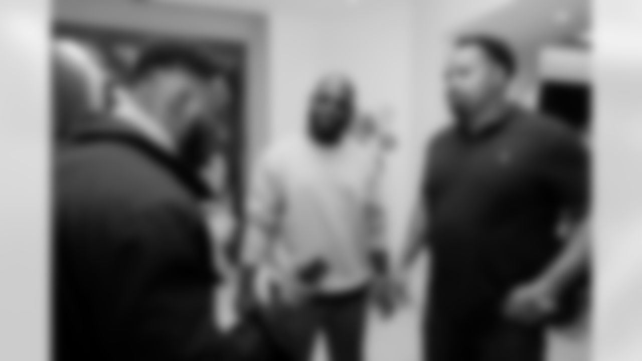 Jacksonville Beach, Fla. — Legends Weekend Friday Dinner at Sandbar Jax Bch on December 5, 2025.