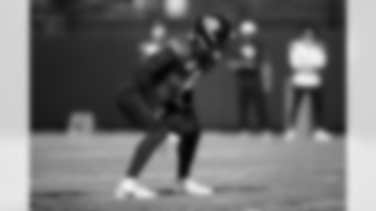 Jacksonville, Fla. — Jaguars linebacker Devin Lloyd (0) during training camp at the Miller Electric Center on August 12, 2025.