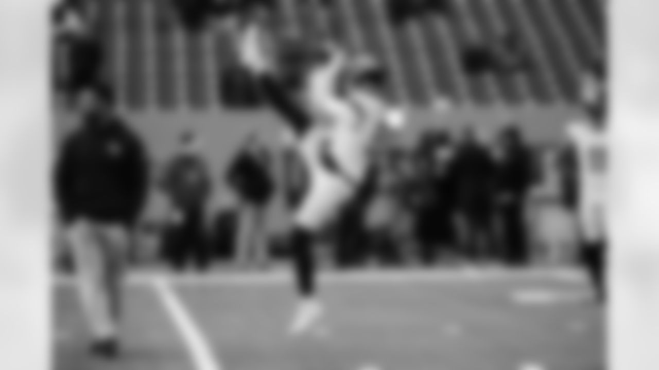 Jacksonville Jaguars vs. Tennessee Titans
P Logan Cooke (9)