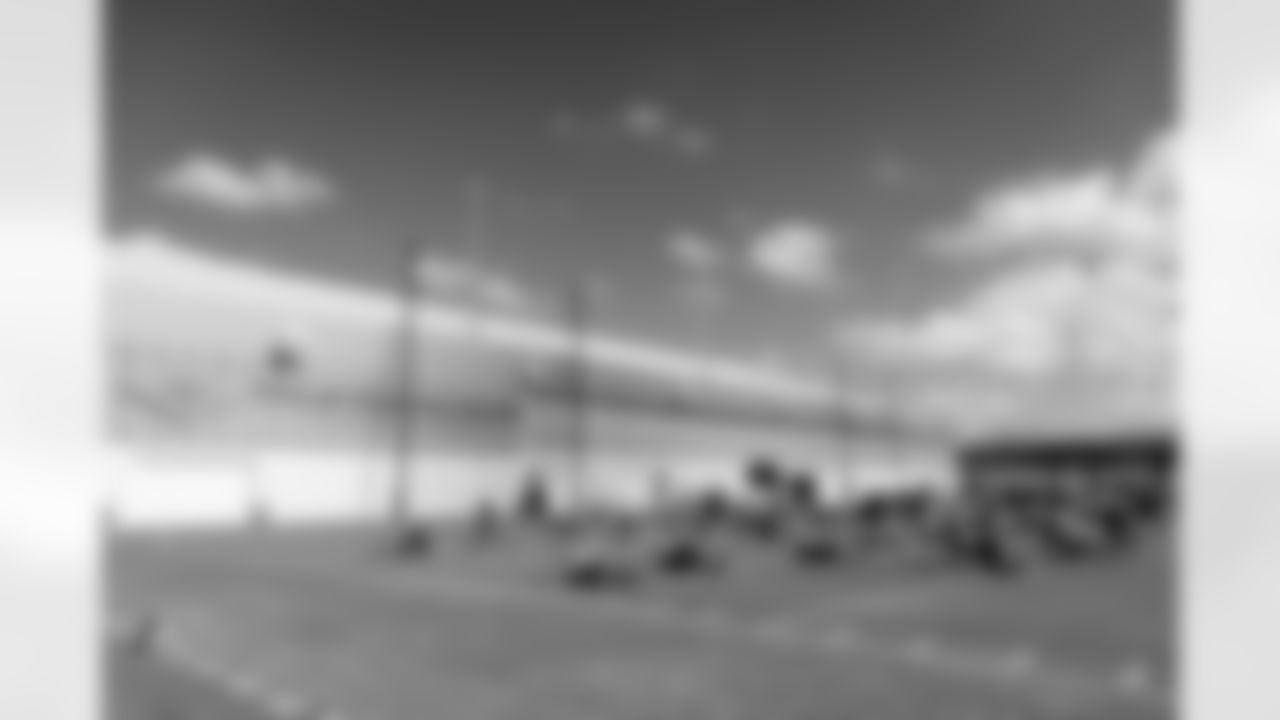 Jacksonville, Fla. — Jaguars practice at the Miller Electric Center on November 5, 2025.