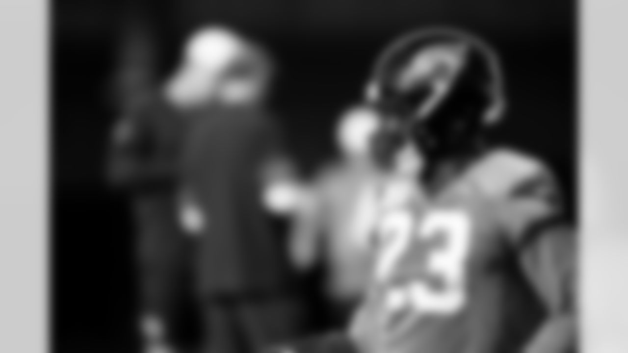 Jacksonville, Fla. — Jaguars linebacker Foyesade Oluokun (23) during practice at the Miller Electric Center on December 25, 2025.