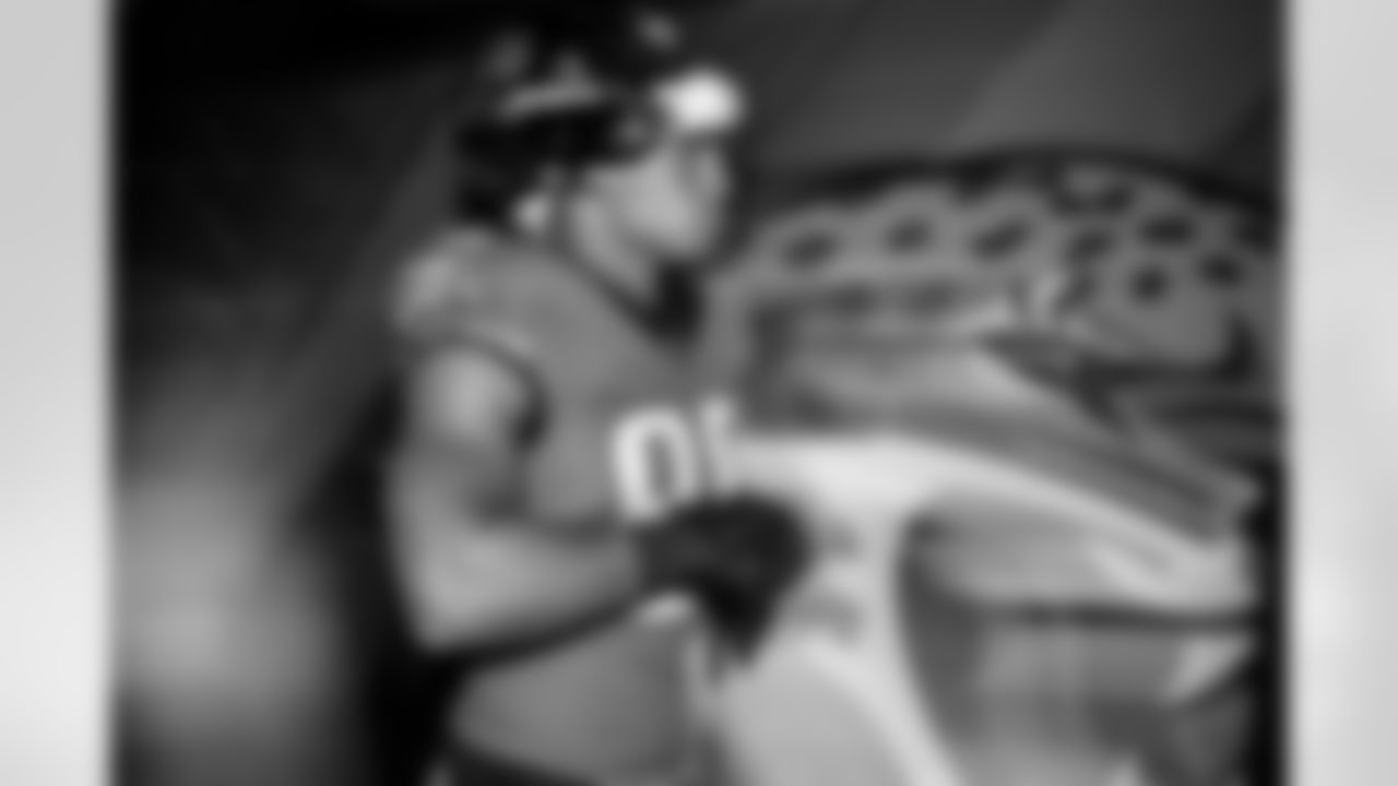 Jacksonville Jaguars vs Tennessee Titans

TE Brenton Strange (85)