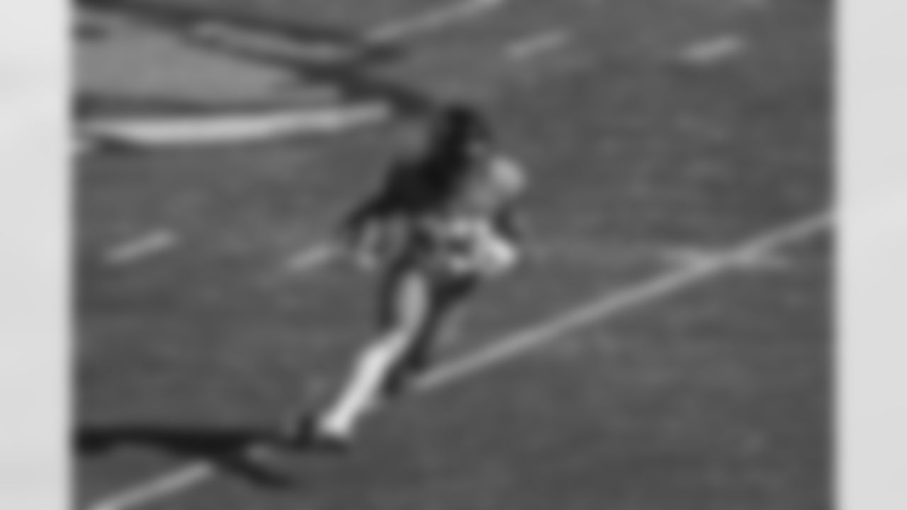 Jacksonville Jaguars vs New York Jets
RB Bhayshul Tuten (33)