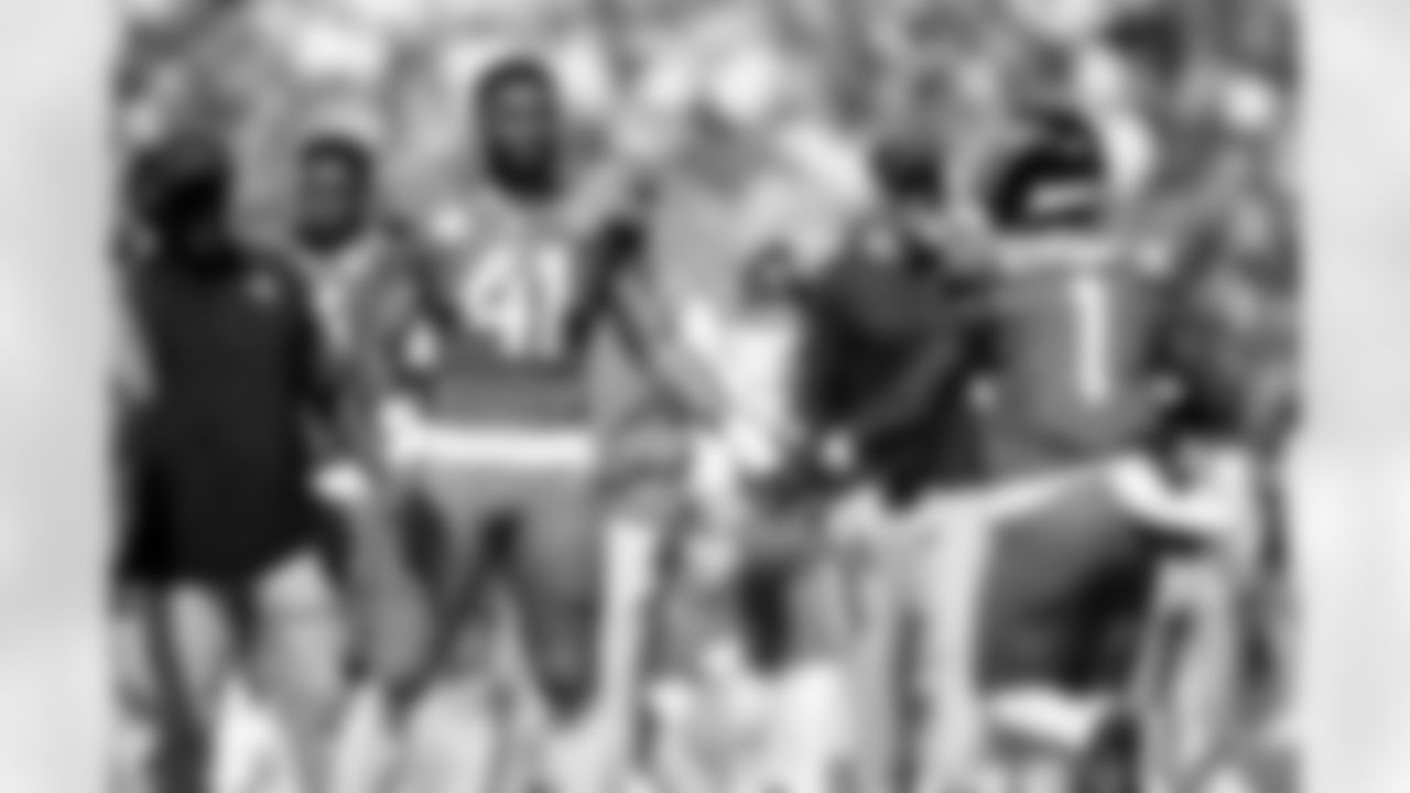 Jacksonville Jaguars vs Seattle Seahawks
DE Josh Hines-Allen (41) and RB Travis Etienne Jr. (1)