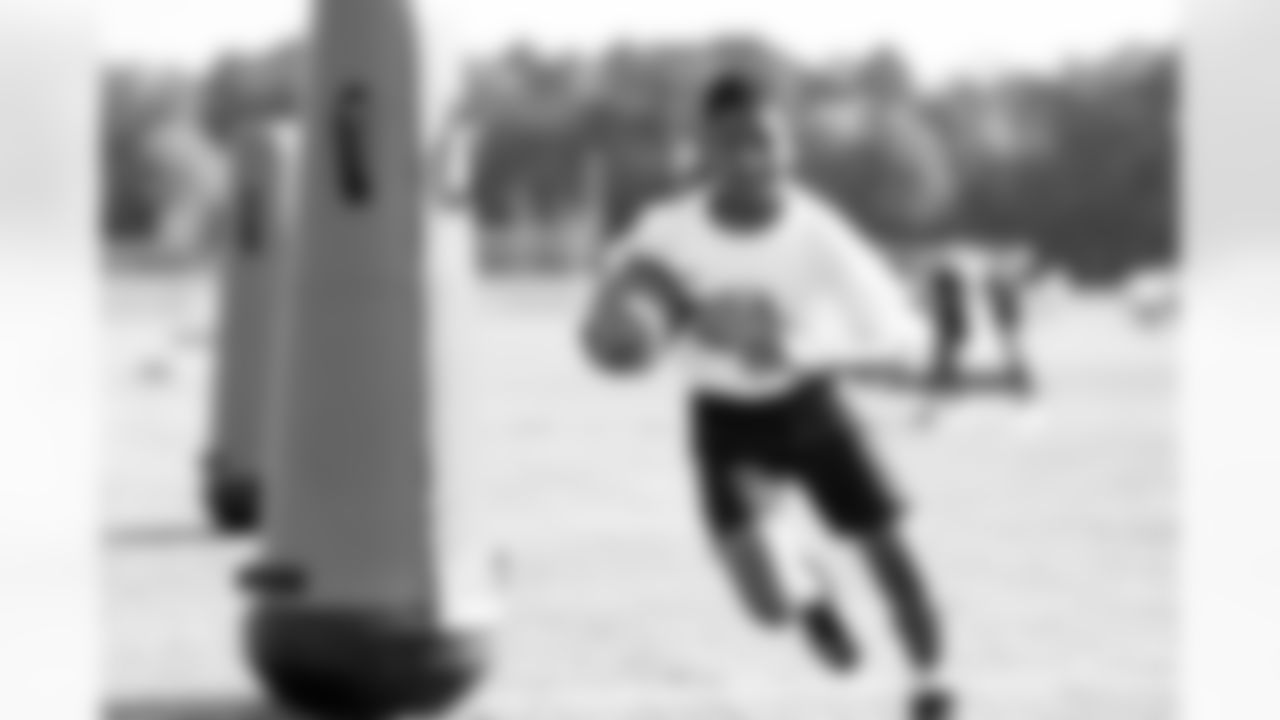 Thomaston, Ga. — Jaguars outside linebacker Travon Walker hosts his second annual Travon Walker Foundation Youth Football Camp at Upson-Lee Middle School on June 15, 2024.