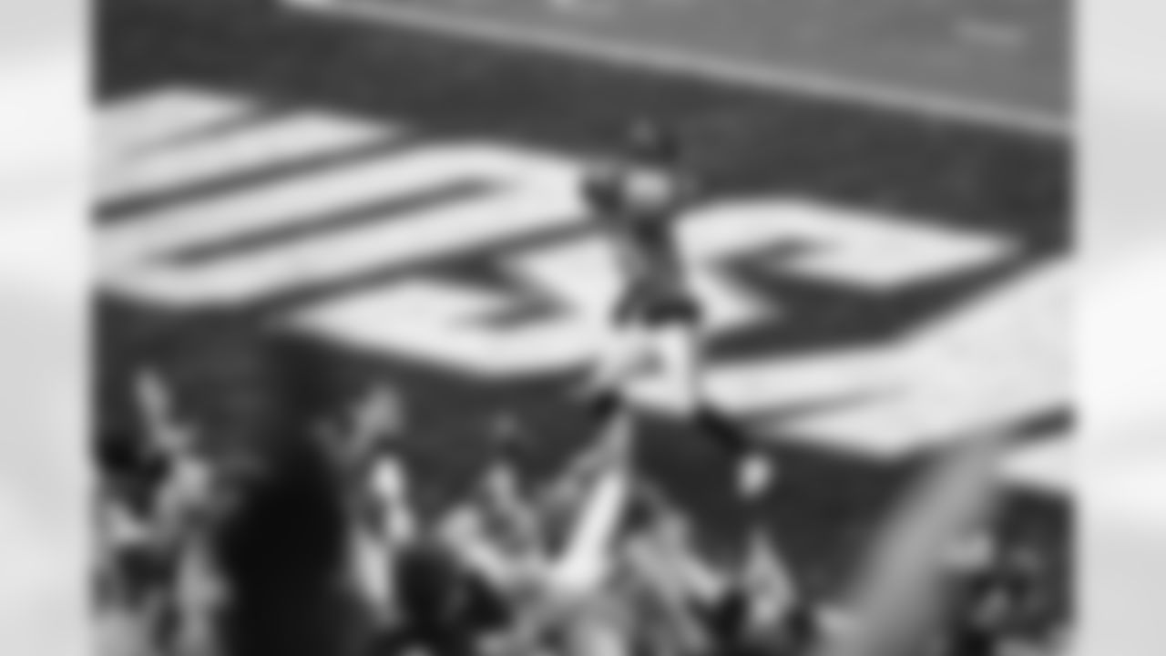 Jacksonville Jaguars vs Tennessee Titans

TE Brenton Strange (85)