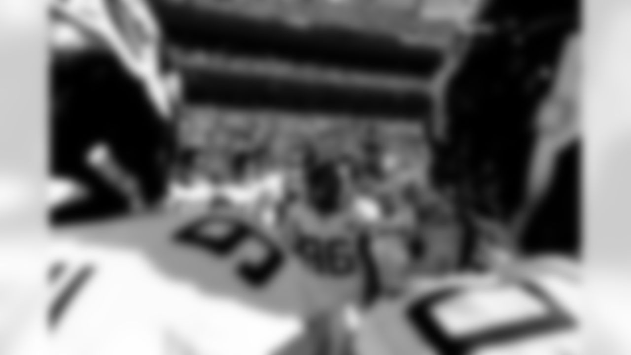 Jacksonville Jaguars vs Denver Broncos

RB LeQuint Allen Jr. (36)