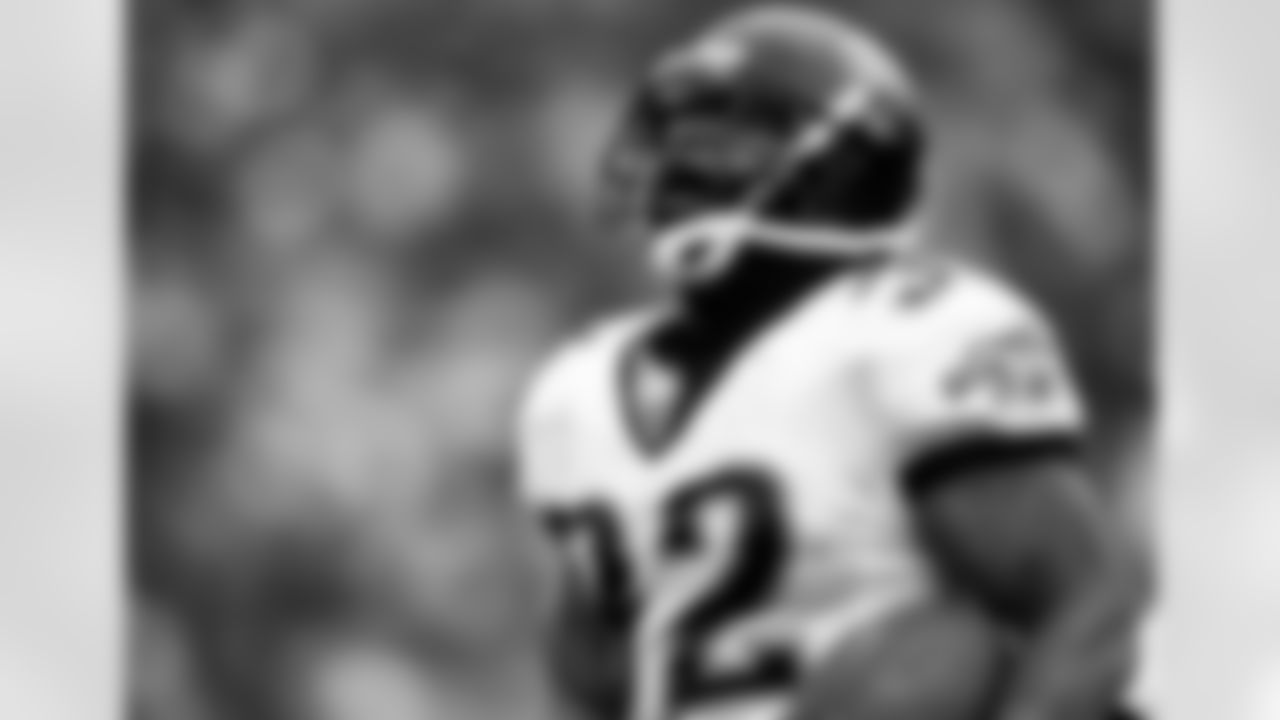 Jacksonville Jaguars running back Maurice Jones-Drew reacts after scoring his second touchdown of the game against the Denver Broncos in the third quarter of the Jaguars' 24-17 victory in an NFL football game in Denver on Sunday, Oct. 12, 2008. (AP Photo/David Zalubowski)