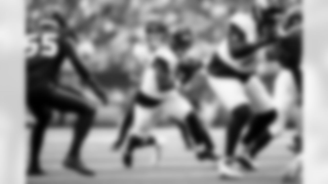 Jacksonville Jaguars vs Houston Texans

RB Travis Etienne Jr. (1)