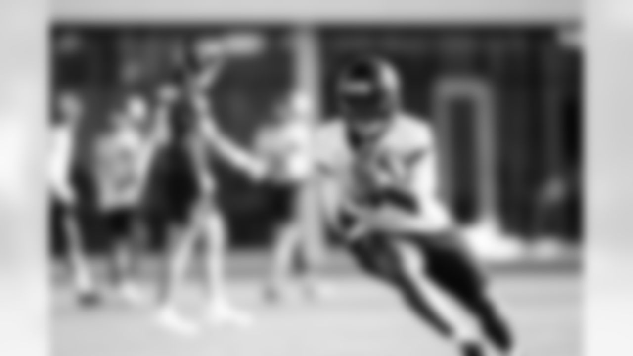 Jacksonville, Fla. — Jaguars running back Travis Etienne Jr. (1) during practice at the Miller Electric Center on December 25, 2025.