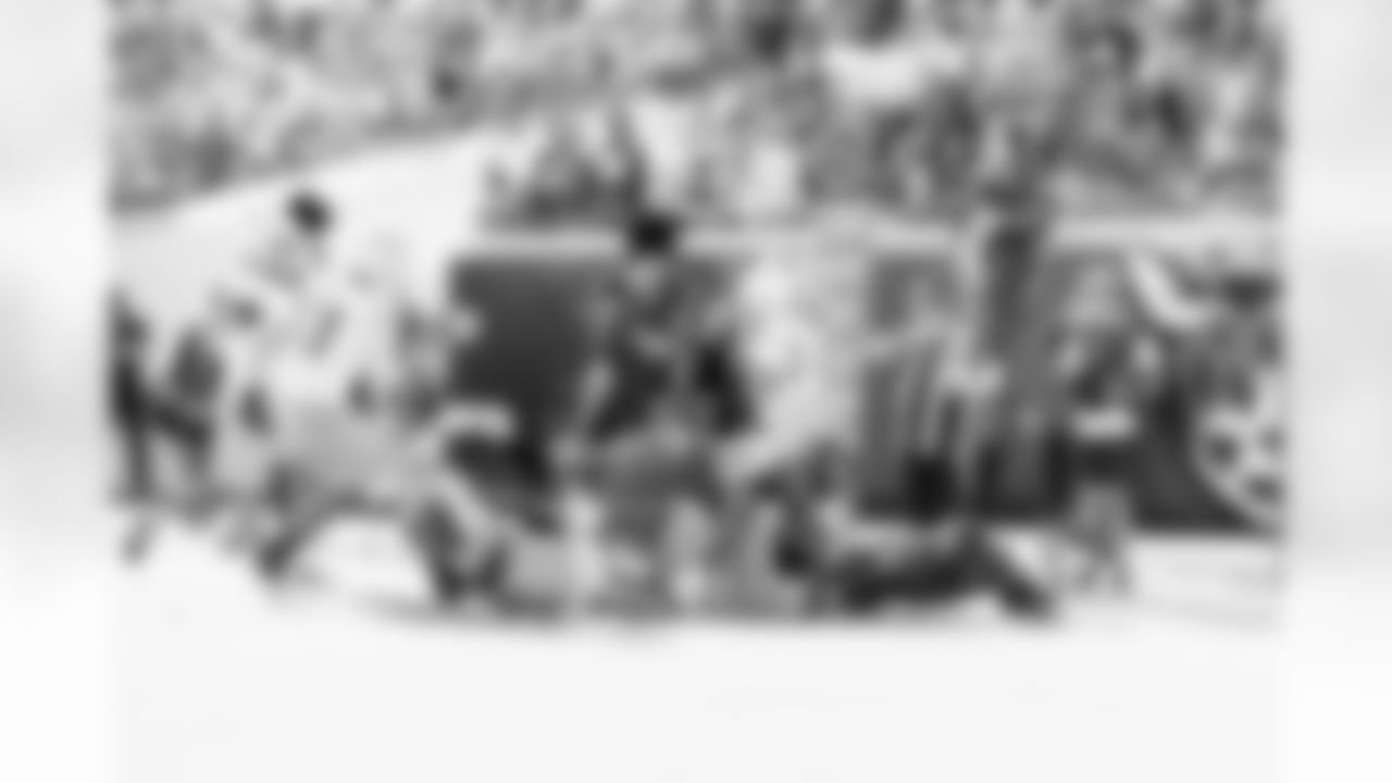 Jacksonville Jaguars vs Los Angeles Chargers

RB Travis Etienne Jr. (1)