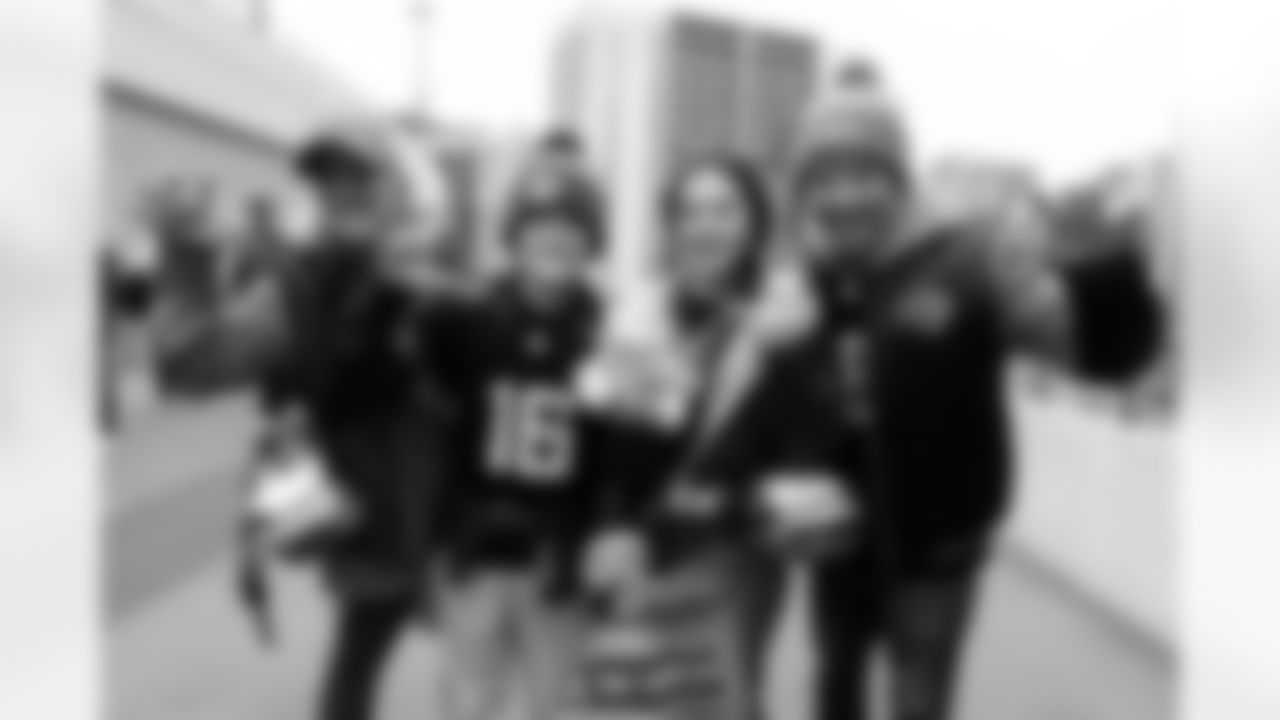 Jacksonville Jaguars vs. Los Angeles Rams