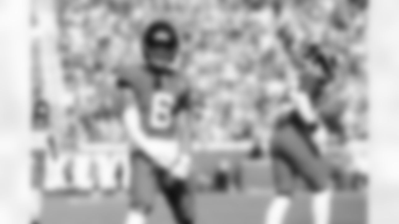 Jacksonville Jaguars vs Buffalo Bills
CB Greg Newsome II (6)