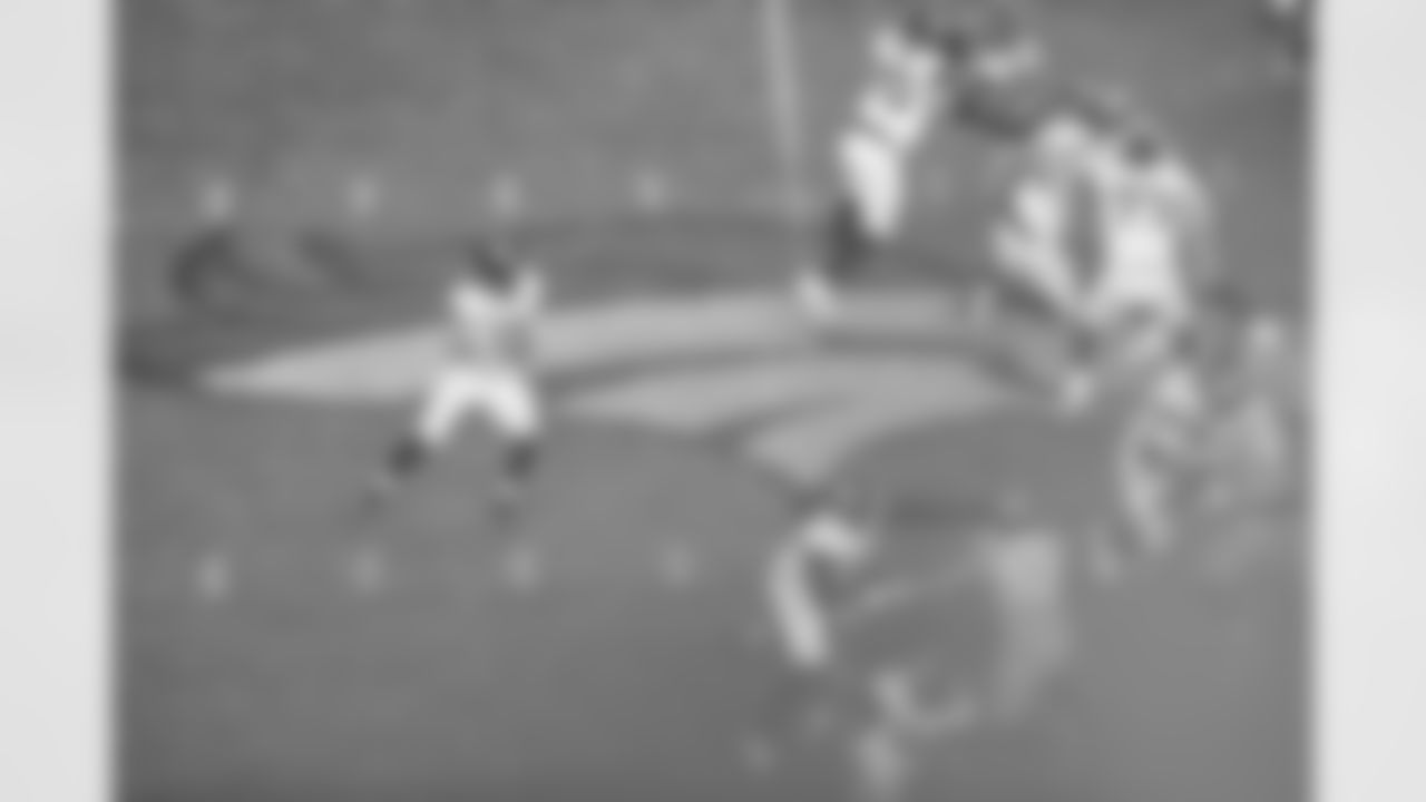 Jacksonville Jaguars vs Denver Broncos

QB Trevor Lawrence (16)