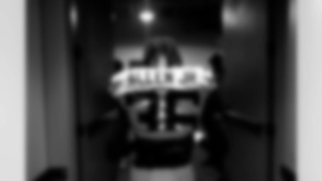 Jacksonville Jaguars vs Miami Dolphins
RB LeQuint Allen Jr. (36)