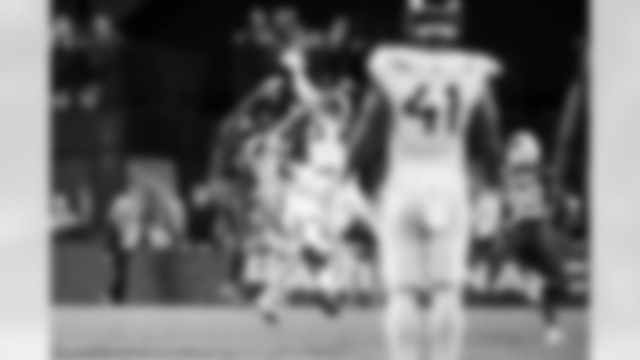 Jacksonville Jaguars vs Arizona Cardinals

S Rayuan Lane III (25) and CB Christian Braswell (21)