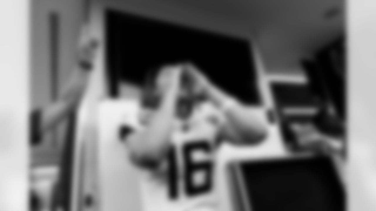 Jacksonville Jaguars vs Buffalo Bills
QB Trevor Lawrence (16)