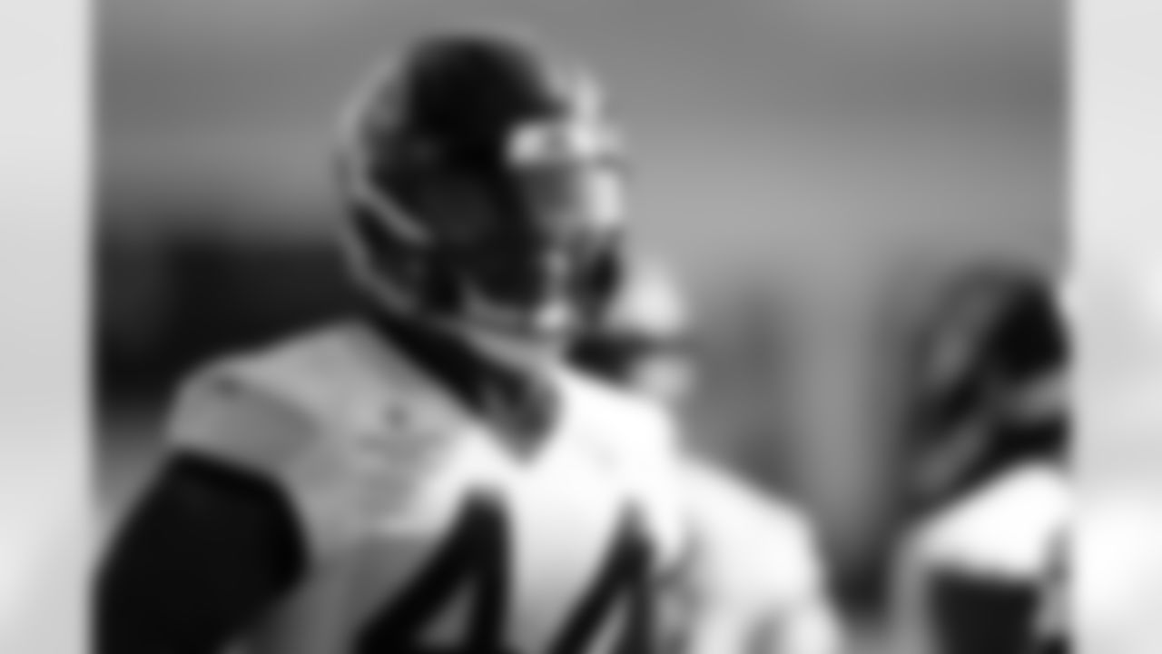 Jacksonville, Fla. — Jaguars defensive end Travon Walker (44) during OTAs at the Miller Electric Center on June 5, 2025.