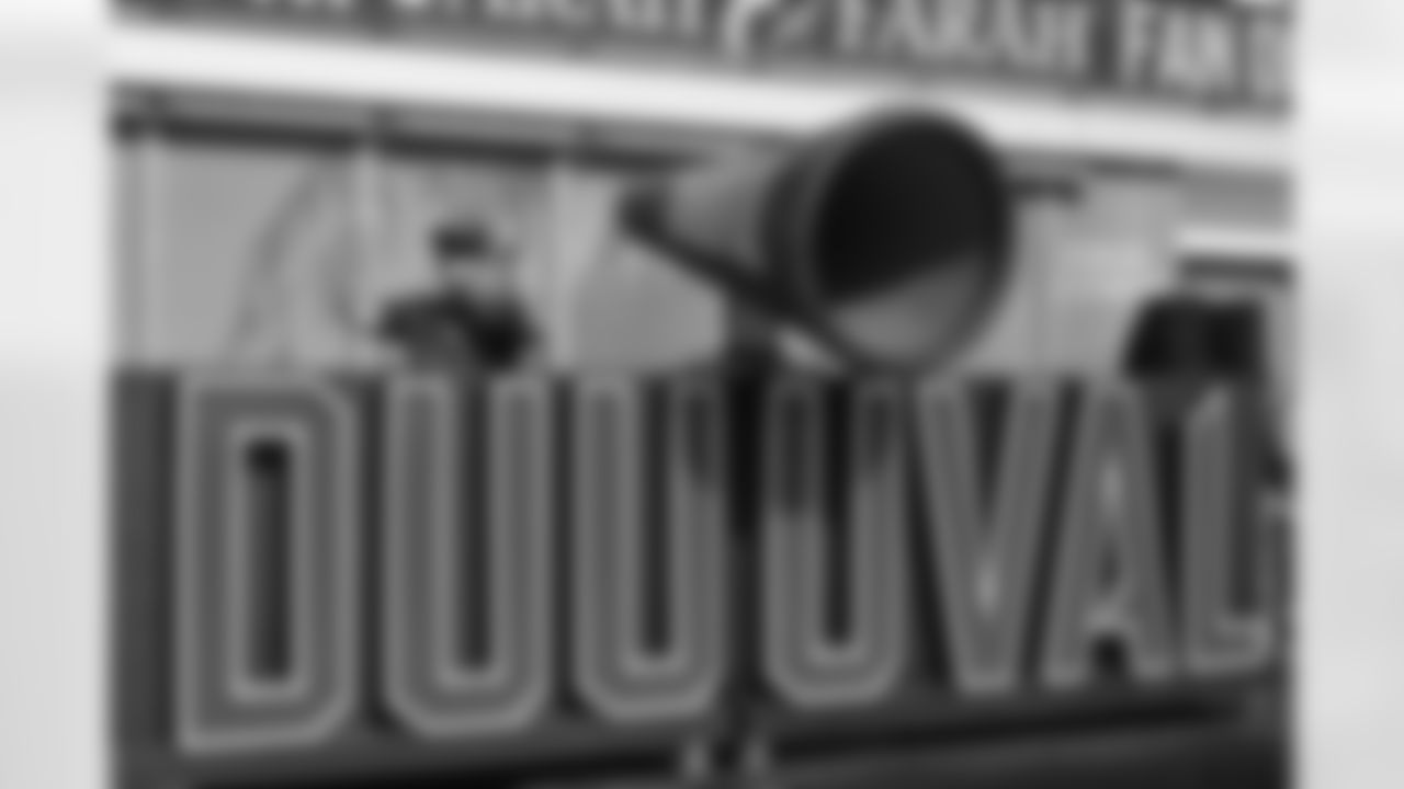 Jacksonville Jaguars vs Los Angeles Chargers