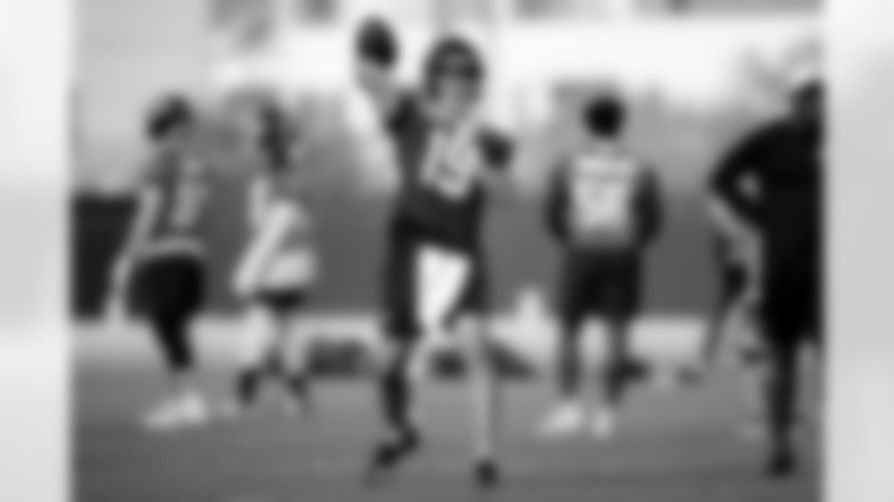 Jacksonville, Fla. — Jaguars quarterback Seth Henigan (19) during training camp at the Miller Electric Center on August 19, 2025.