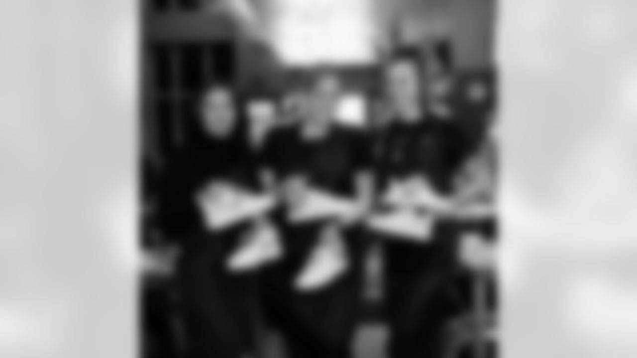 2023_0104_KickingItWithSoles_134