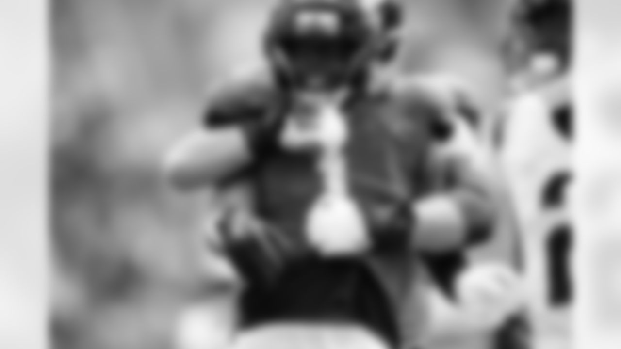 Jacksonville Jaguars vs Carolina Panthers
RB Travis Etienne Jr. (1)