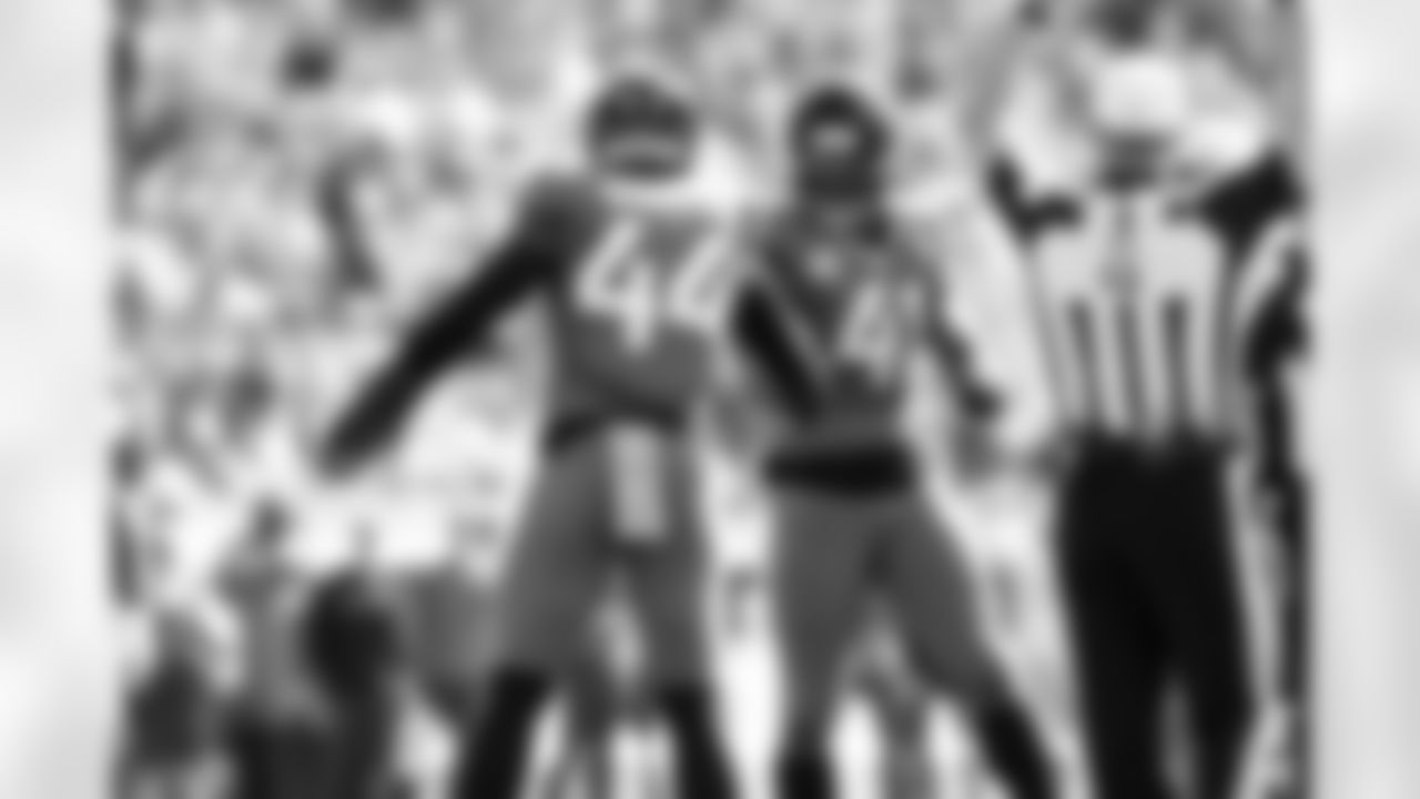 Jacksonville Jaguars vs Los Angeles Chargers
DE Travon Walker (44) and DE Josh Hines-Allen (41)