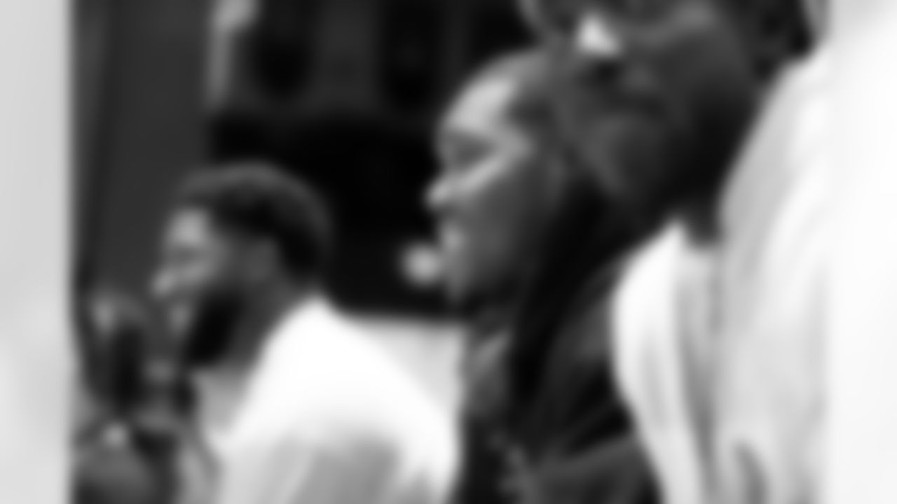 OLB Travon Walker