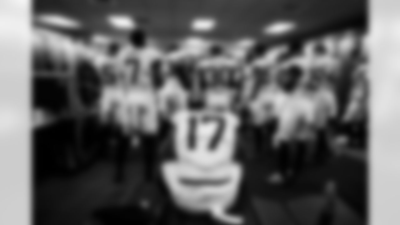 Jacksonville Jaguars vs. Tennessee Titans
TE Evan Engram (17)