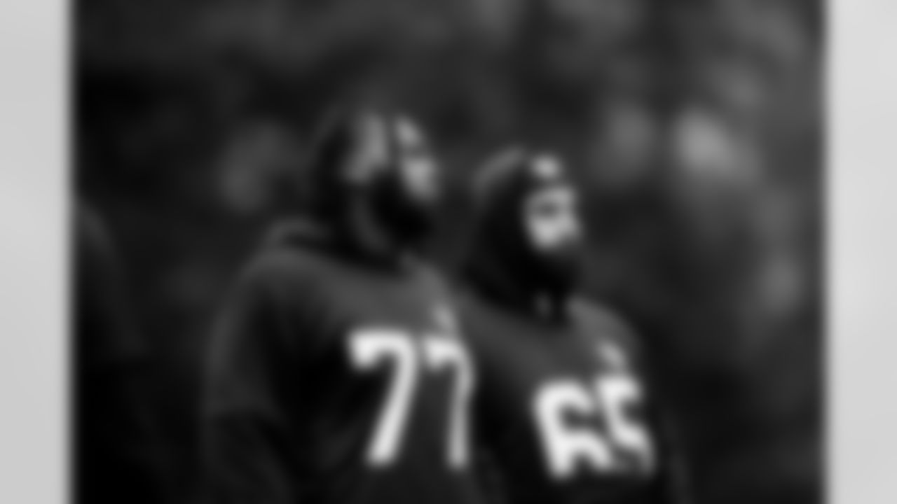 Watford, U.K. — Jaguars offensive lineman Anton Harrison (77) during practice at The Grove on October 15, 2024.