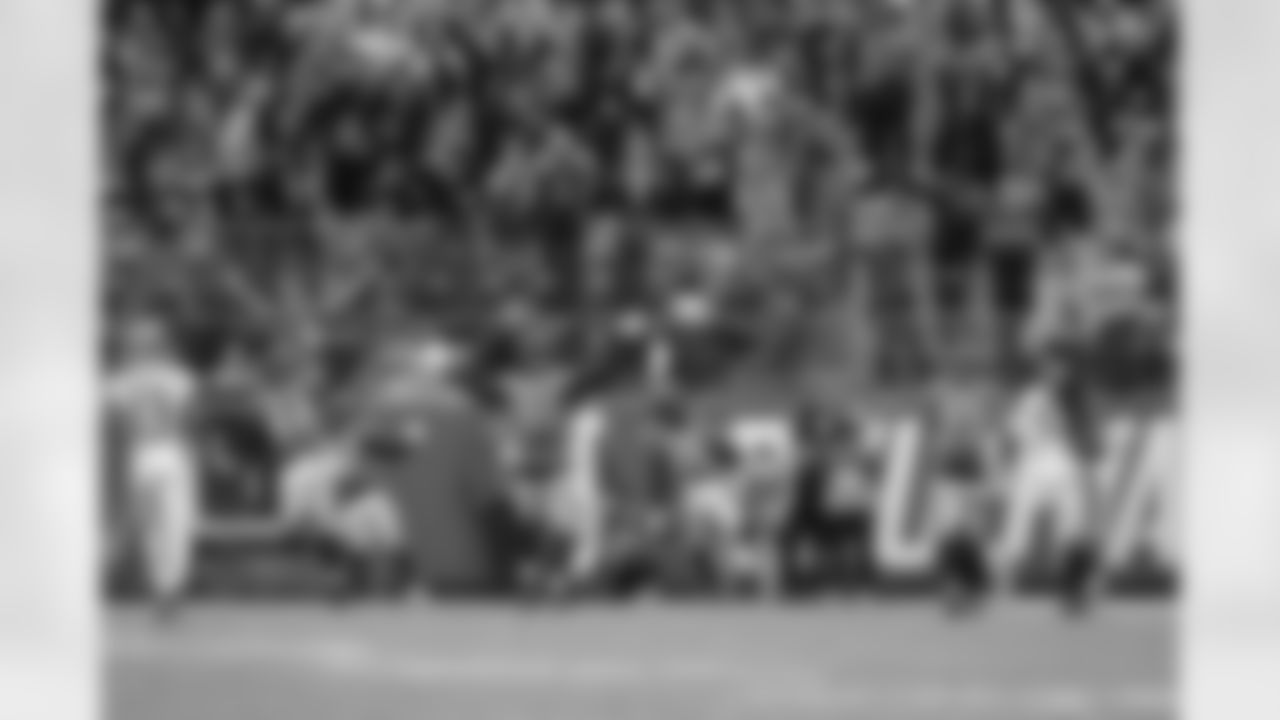 Jacksonville Jaguars vs Tennessee Titans

S Antonio Johnson (26)